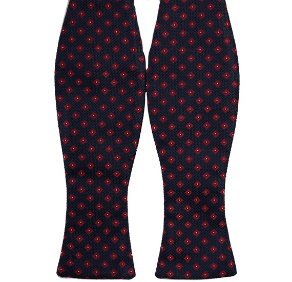 Cravatta a Farfalla Blu Navy a Quadretti Rossi